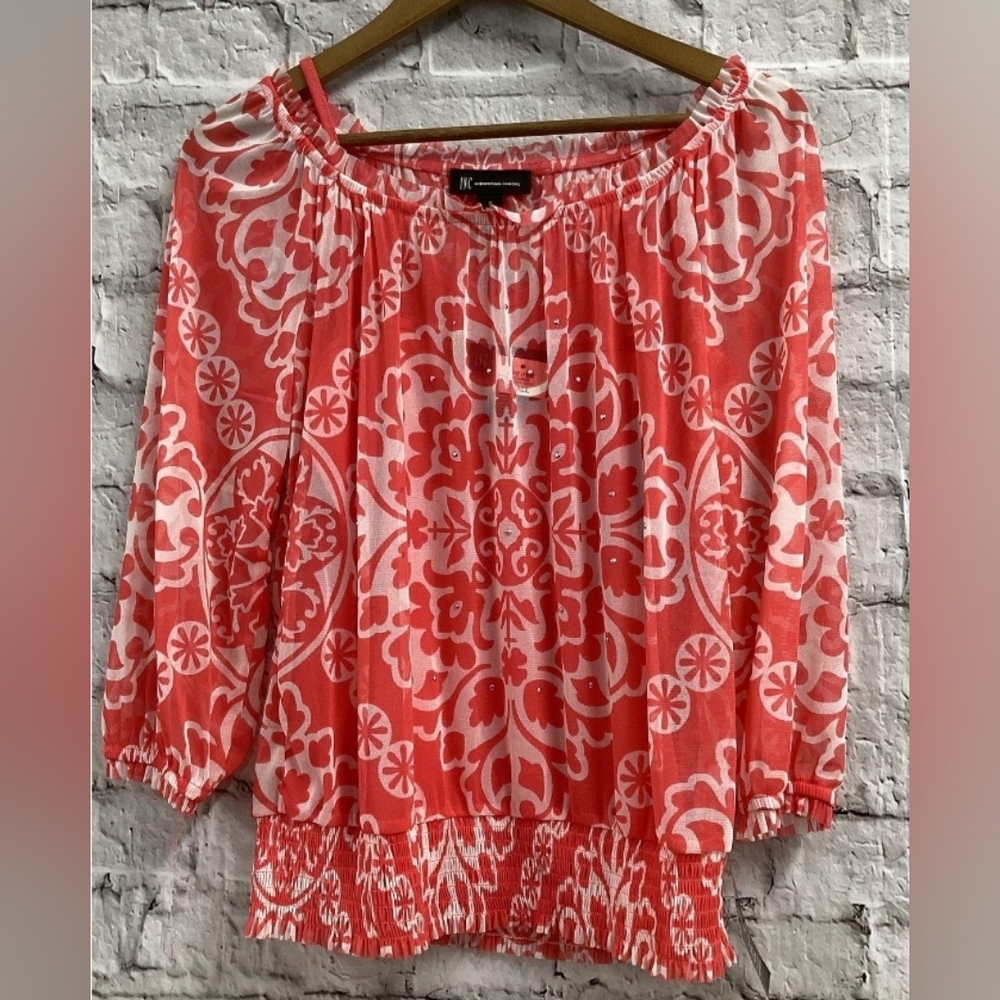 NWT New Women's INC I-N-C International Concepts Spring Romance Top Size Small